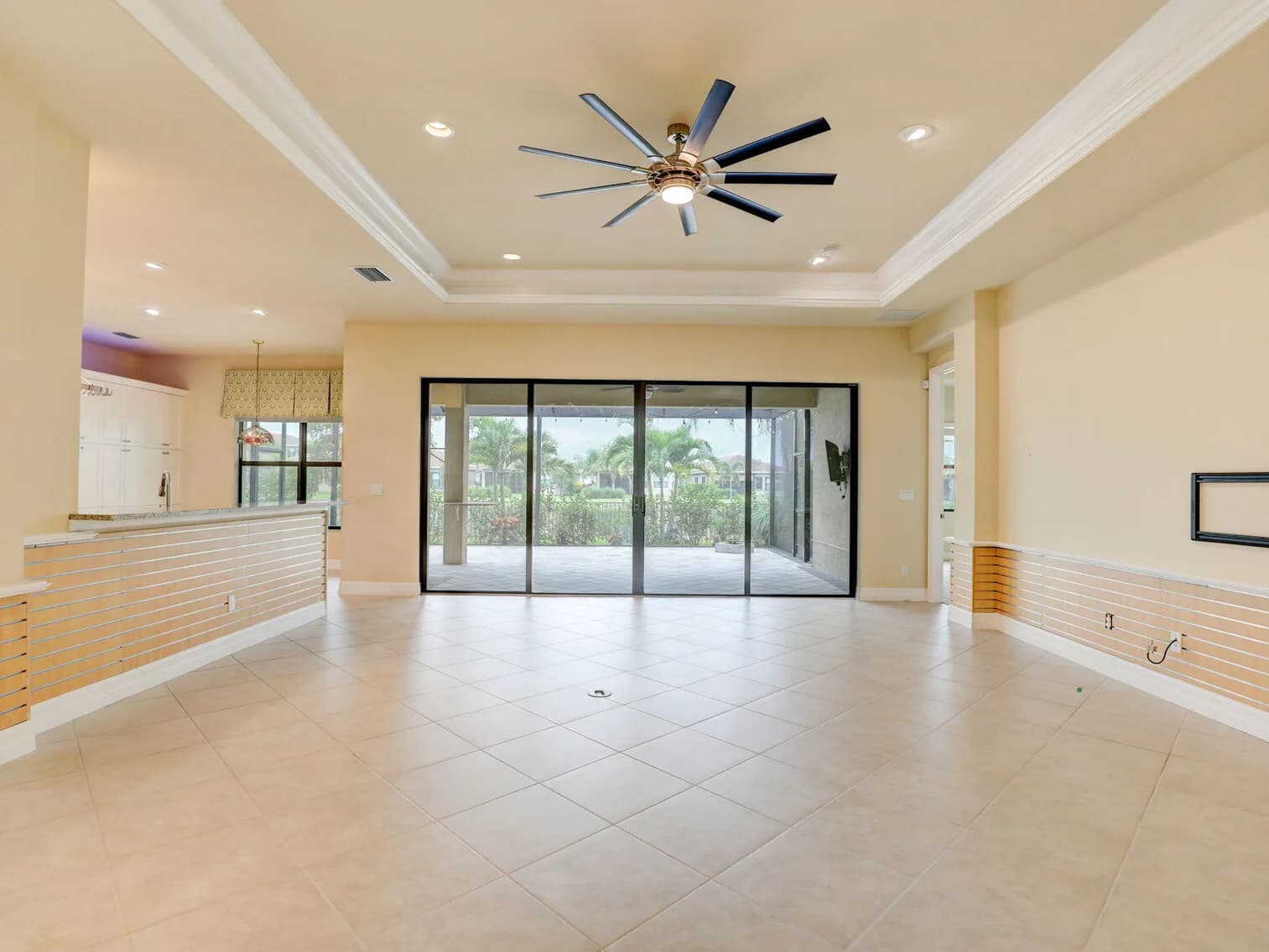 Fort Myers Marina Bay, Estate Online Auction — auction photograph 5