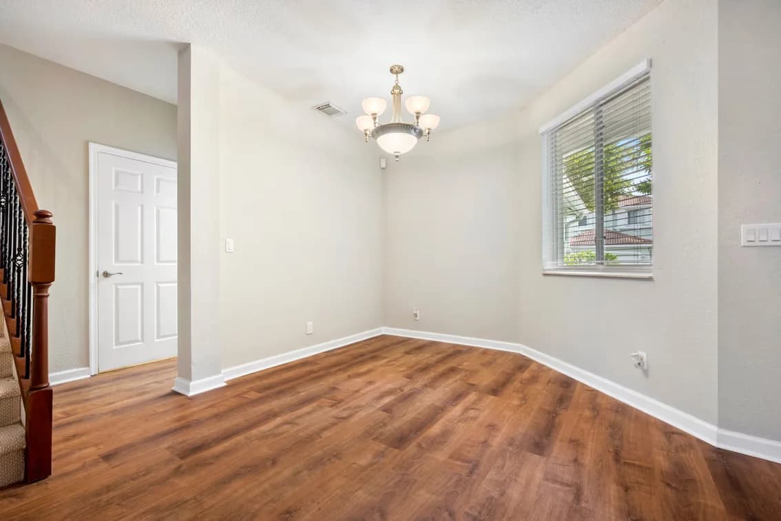 Thousand Oaks Townhouse Riviera Beach, Online Auction, Palm Beach County — auction photograph 6