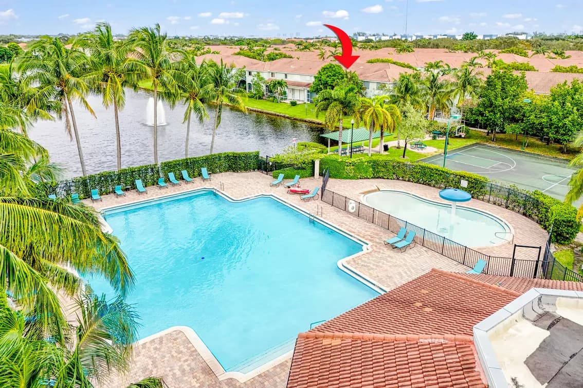 Thousand Oaks Townhouse Riviera Beach, Online Auction, Palm Beach County — auction photograph 36