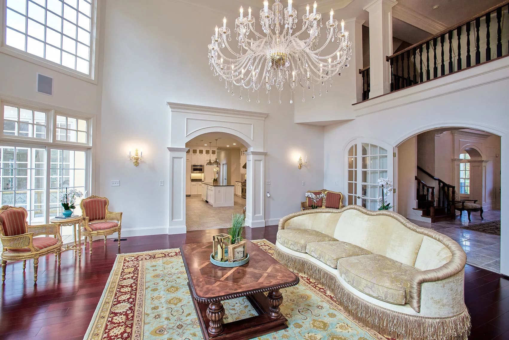 Potomac REAL ESTATE Online Auction, Palatine Manor — auction photograph 6