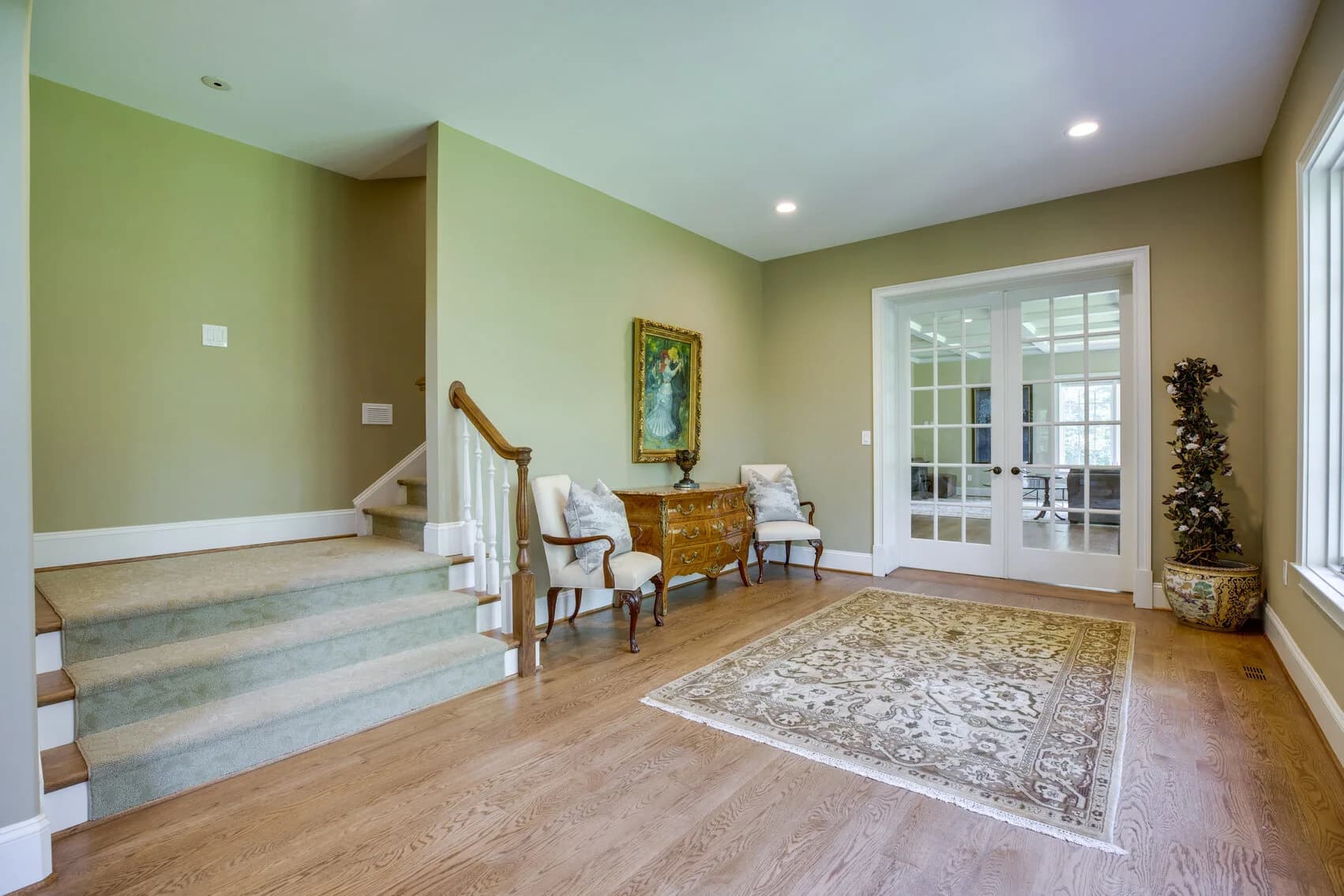 15,000 SF Luxury Springfield Mansion, Downsizing Online Auction — auction photograph 9