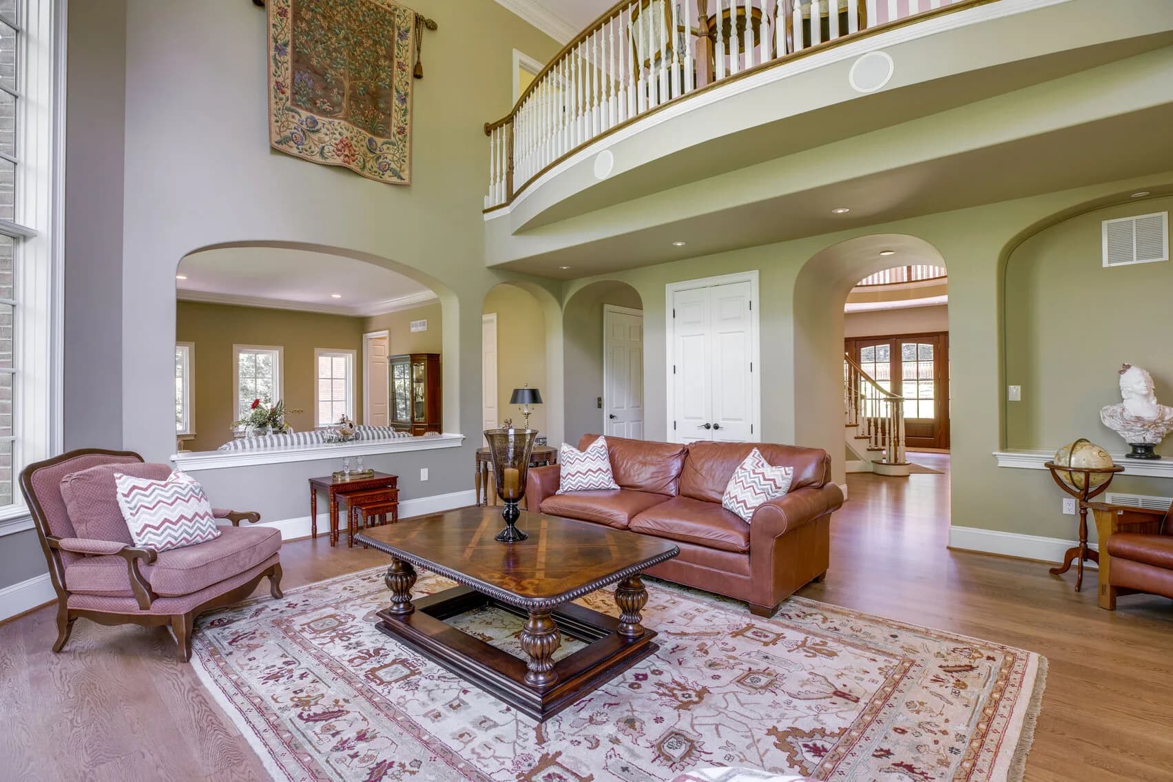 15,000 SF Luxury Springfield Mansion, Downsizing Online Auction — auction photograph 10
