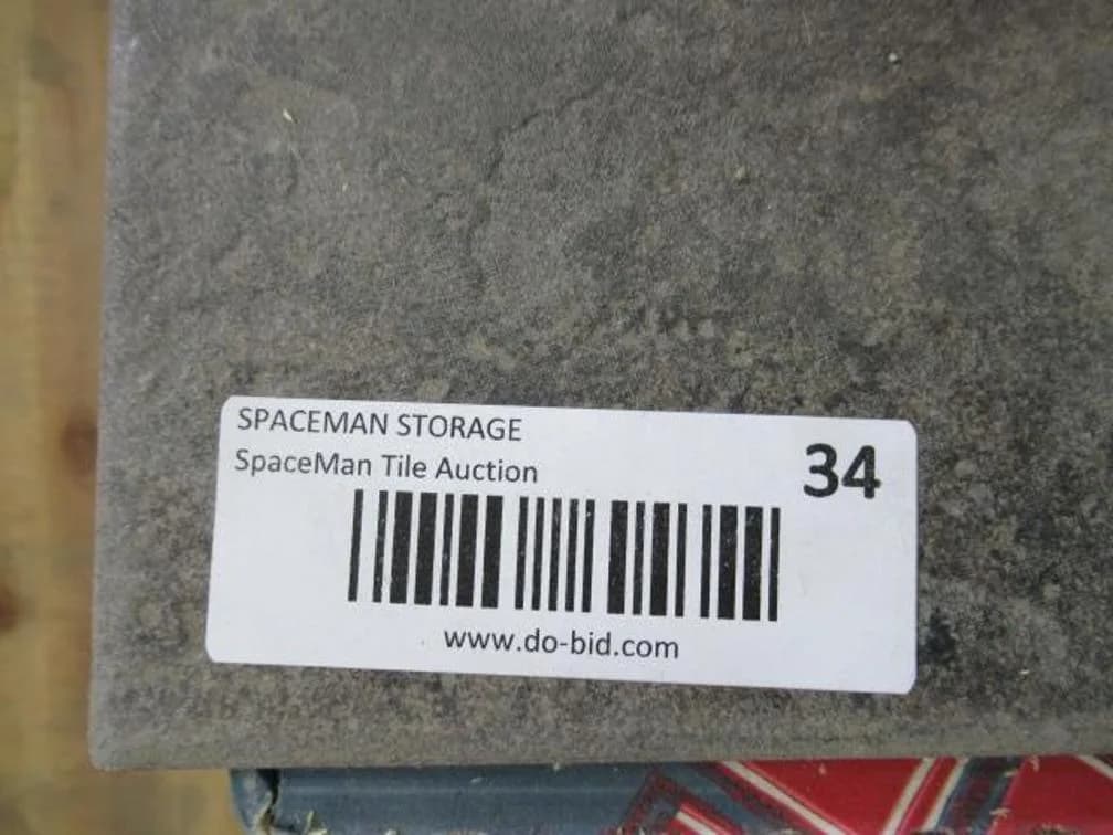 Motley Fool, Studio Equipment Online Auction — auction photograph 5